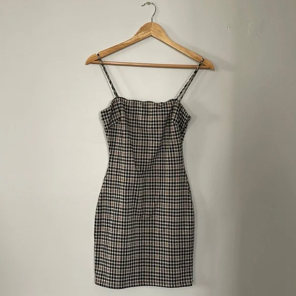 bodycon long dress with side slits Chic and Classic: Trendz Checkered Peach Bodycon Dress I SNAZZYHUNT main image 1